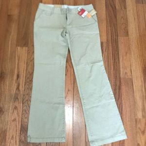 Mossimo boot cut khaki pants in size 11
